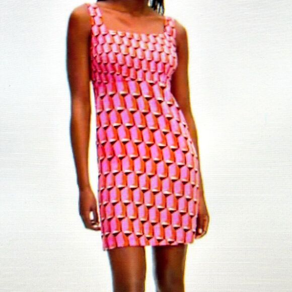 DVF Geometric Pink Shift Dress 👗 Designer 👩‍🎨 Luxury. 🌸Shine✨Like the Sun ☀️ - Picture 1 of 17